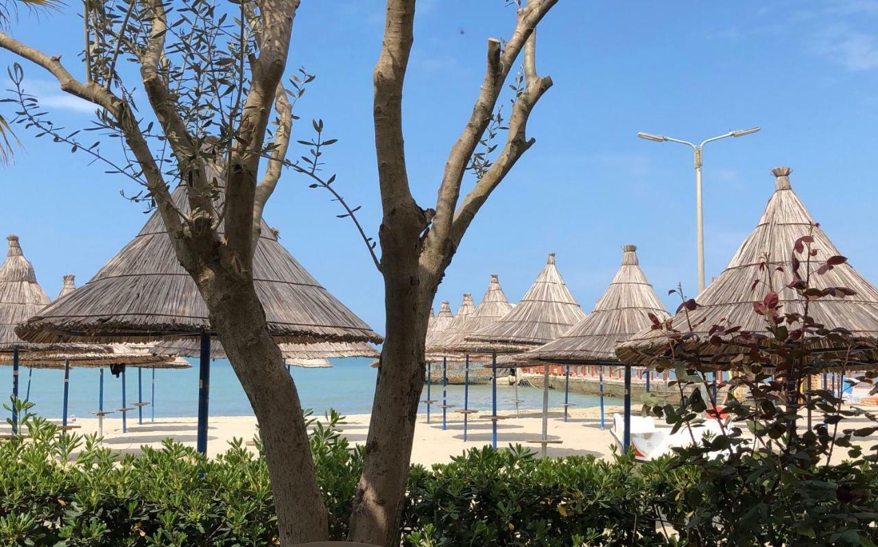 Mali I Robit Beachfront Apartment Golem (Tirana) Exterior foto