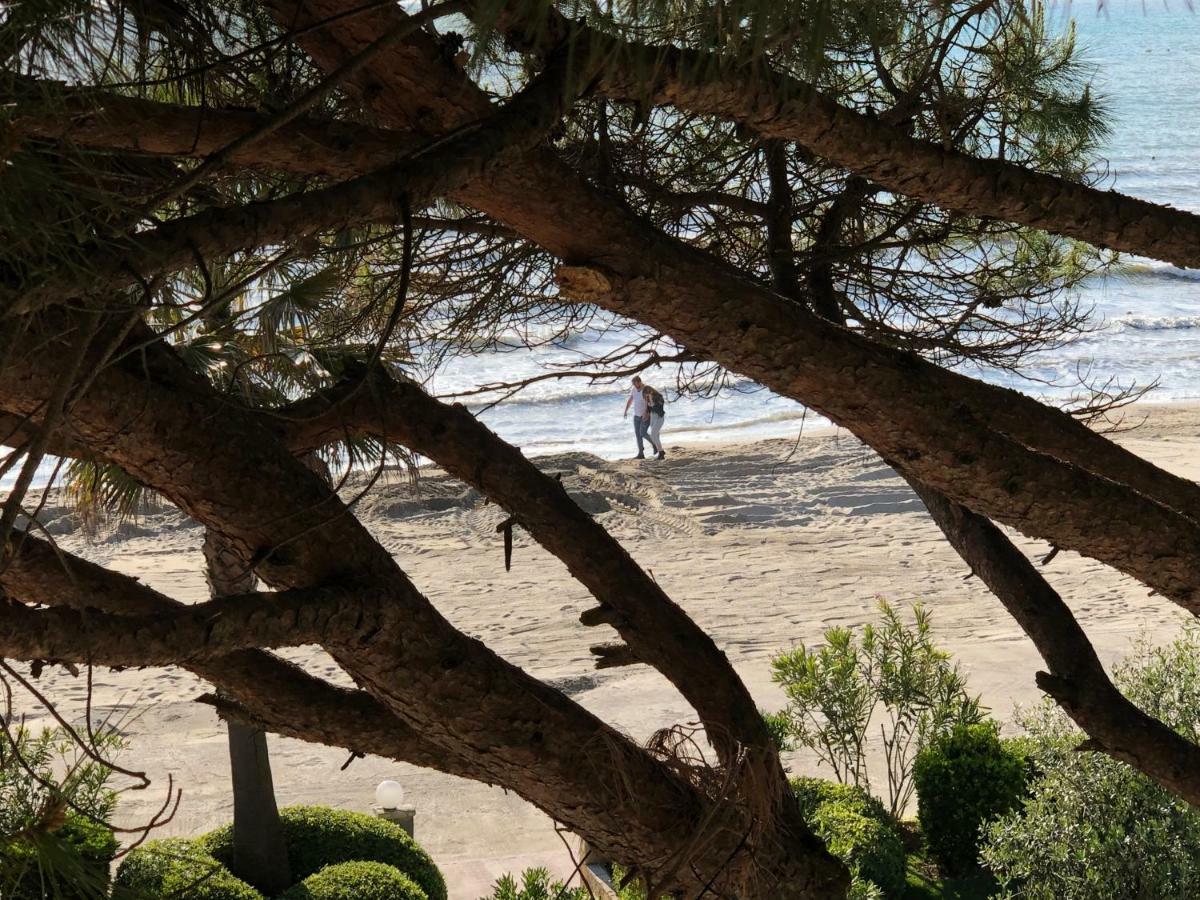 Mali I Robit Beachfront Apartment Golem (Tirana) Exterior foto